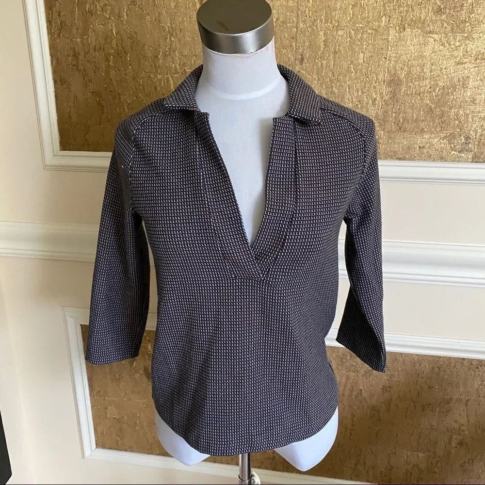 Zara Trafaluc 3/4 sleeves V neckline XS